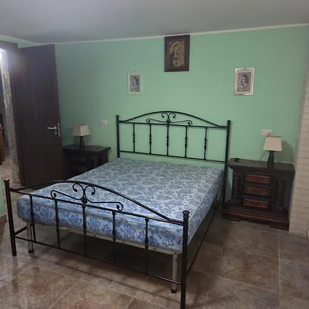 Mirella بيت للعطل